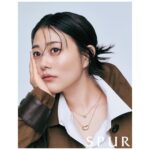 Mitsuki Takahata Instagram - @omisakii さんとの撮影は いつもニマニマしちゃう。 11月22日発売のSPUR。 表紙はおとやん役の岡田さんです。 めっちゃ1122やん、、！と、 1122ドラマスタッフさん達と盛り上がりました。 みてね🤭 @spurmagazine @tiffanyandco Tiffanyのジュエリーはほんと可愛いな、、