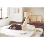 Mitsuki Takahata Instagram - 暑いんか寒いんかどっちかにしてぇえ〜 と、私の身体は悲鳴をあげておりますが☺️ 皆さんいかがお過ごし？お元気？ もう冬布団出した？ #纏い纏われふりふられ #不定期私服連載 @photsuji 私は毎日撮影頑張ってますすす