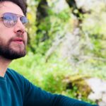 Mohamad Al Ahmad Instagram - اذا سمحنا لأنفسنا أن نحظى بالكراهية ... سيفوزون .. يجب أن لا يأخذوا قلوبنا ولا حتى يدخلوها ... #محمد_الأحمد #محمد_الاحمد #mohamad_alahamad #mohamad_al_ahmad مساكم جميعا ❤️❤️
