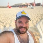 Mohamed Abdel Rahman Instagram - معرفش ايه اللي جاب ريش البطه علي كتفي 🤷🏻‍♂️