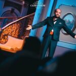 Mohamed Abdel Rahman Instagram – الحمد لله.. مبسوط جداً ب استقبالكم العظيم إمبارح لافتتاح مسرحية #هابي_نيو_يير_بالعربي 
مستنينكم الجمعة ١٥ يناير 🎉❤️
على مسرح Cairo Show (ماركيي) كايرو فستيفال سيتي – التجمع الخامس.
للحجز👈🏻 https://cutt.ly/YhLy0Bk
أو اتصل على 16826
العرض يبدأ 9:00 مساءً