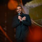 Mohamed Al Sharnuby Instagram - من حفل تكريم عمي الموسيقار الكبير صلاح الشرنوبي مبسوط اني كنت جزء من ليلة كبيره و ضخمه فيها اكبر نجوم الوطن العربي شكراً معالي المستشار تركي آل الشيخ على هذا التكريم الكبير وعلى وجودي في ليله مميزه جداً بالنسبه لي شكراً شركة بنش مارك على التنظيم الرائع @turkialalshik @salahsharnouby @benchmarkksa @mohammedzaki.h @zakihasanain Suit by @moamenawadofficial