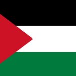 Mohamed Mamdouh Instagram - لو انت انسان عادي حتى مش عربي او مصري واللي بيحصل في فلسطين ده ماحرقش دمك وقلبك ولسا ماخدتش موقف لحد دلوقتي يبقى انت انسان معندكش نخوة ولا دم.. ما بالك انت انسان ومصري وعربي ودول اخواتك اللي بيموتوا وبيتهجروا كل يوم على مرأى ومسمع من جميع الدول العربية اللي فرقها المصالح السياسية والفلوس.. تضامنوا معاهم ولو بالدعاء ليهم.. مينفعش نسكت في كل الاحوال. #غزة_تحت_القصف #gazaunderattack