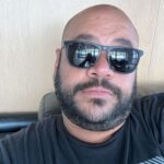 Mohamed Mamdouh Instagram - كل عام انتم بخير.. مش عارف اقول سنة سعيدة طبعا في ظل اللي بيحصل، بس يارب ٢٠٢٤ تبقى سنة عالاقل اخف ألمًا على اخواتنا واولادنا في غزة والاحتلال الظالم المجرم ينزاح ونشوف فيه عجائب قدرتك.. انا واثق ان ده هيحصل قريب