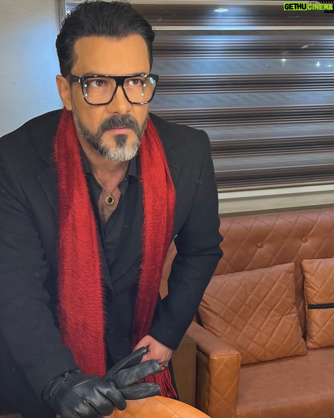 Mohamed Ragab Instagram - #الي_معاه_ربنا_بيمشي_علي_الماية 💕