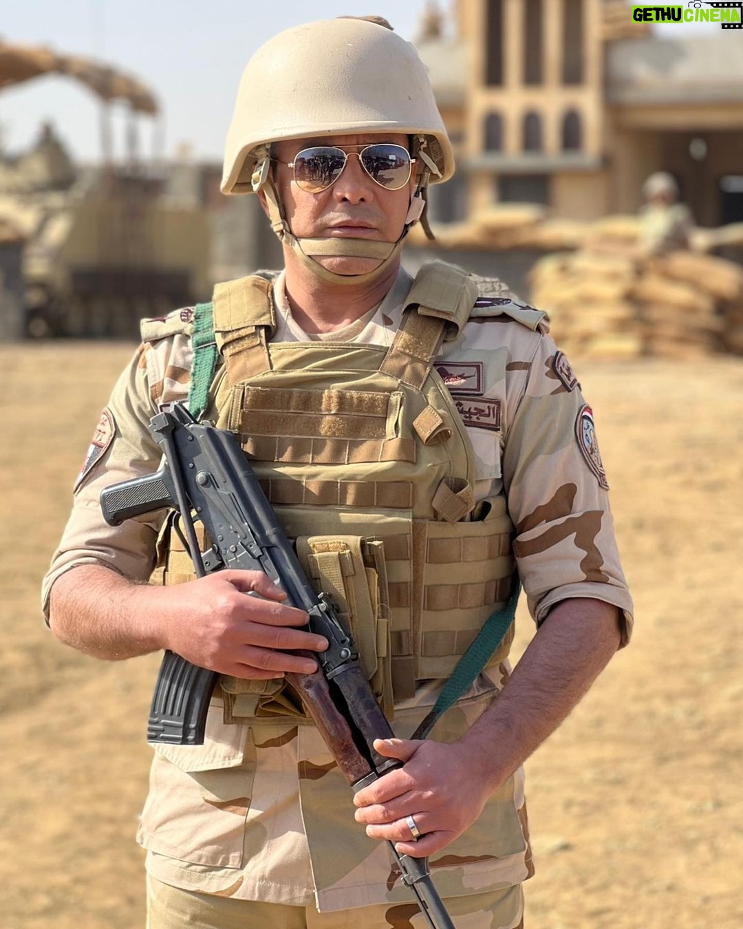 Mohamed Ragab Instagram - تشرفت بتجسيد دور الشهيد البطل المقدم : أحمد عبدالحميد الدرديري أحد أبطال القوات المسلحة المصرية "وَلَا تَحْسَبَنَّ الَّذِينَ قُتِلُوا فِي سَبِيلِ اللَّهِ أَمْوَاتًا بَلْ أَحْيَاءٌ عِنْدَ رَبِّهِمْ يُرْزَقُونَ".. ضيف شرف إن شاء الله ينال إعجابكم 🙏 إنتاج : تامر مرسي إشراف عام : حسام شوقي إخراج : محمد سلامة #الكتيبة_101 #رمضآن_2023