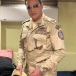 Mohamed Ragab Instagram – تشرفت بتجسيد دور الشهيد البطل المقدم : أحمد عبدالحميد الدرديري أحد أبطال القوات المسلحة المصرية
”وَلَا تَحْسَبَنَّ الَّذِينَ قُتِلُوا فِي سَبِيلِ اللَّهِ أَمْوَاتًا بَلْ أَحْيَاءٌ عِنْدَ رَبِّهِمْ يُرْزَقُونَ”..
ضيف شرف إن شاء الله ينال إعجابكم 🙏
إنتاج : تامر مرسي
إشراف عام : حسام شوقي
إخراج : محمد سلامة
#الكتيبة_101 #رمضآن_2023