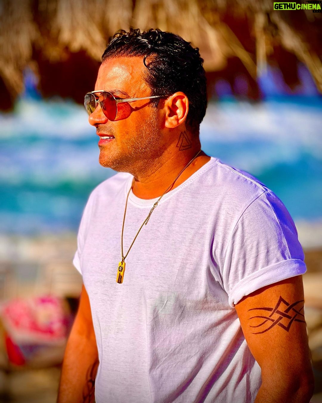 Mohamed Ragab - 101.2K Likes - #الي_معاه_ربنا_بيمشي_علي_الماية 🤲💕