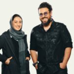 Mohsen Kiaei Instagram - . رونمایی از گریم هدیه تهرانی و محسن کیایی در سریال همگناه . هدیه تهرانی پس از هشت سال با همگناه مصطفی کیایی به شبکه نمایش خانگی می‌آید . اولین بار در سال ۹۰ با سریال قلب‌‌یخی بود که هدیه تهرانی به عنوان ستاره سینمایی راضی به ایفای نقش در شبکه نمایش خانگی شد. حالا با گذشت هشت سال، این‌بار همگناه مصطفی کیایی هدیه تهرانی را به قاب نمایش خانگی آورده تا شاهد نقش‌آفرینی تحسین‌برانگیز دیگری از او در دل درام خانوادگی همگناه باشیم. . هدیه تهرانی در نقش «زیبا» و محسن کیایی در نقش «آرمان» دو شخصیت اصلی همگناه هستند که در کنار سایر بازیگران از جمله پرویز پرستویی و حبیب رضایی قصه‌های خانواده صبوری را روایت می‌کنند. . همگناه به کارگردانی مصطفی کیایی و نویسندگی مشترک محسن کیایی و علی کوچکی آخرین مراحل فنی برای توزیع در شبکه نمایش خانگی را پشت سر می‌گذارد. این سریال از روزهای ابتدایی اسفندماه در شبکه نمایش خانگی و فیلیمو پخش خواهد شد. . ویدیویی از مراحل گریم و آماده سازی هدیه تهرانی و محسن کیایی را برای این سریال می‌بینید. . @filimocom @hamgonah.series #همگناه#هم_گناه#پرویزپرستویی#هدیه_تهرانی#محسن_کیایی#حبیب_رضایی