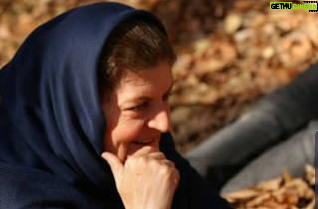 Mohsen Kiaei Instagram - چقدر جات خالیه چقدر دلم تنگه چقدر زیاده که نیستی چقدر خسته شدم از نبودنت مامان