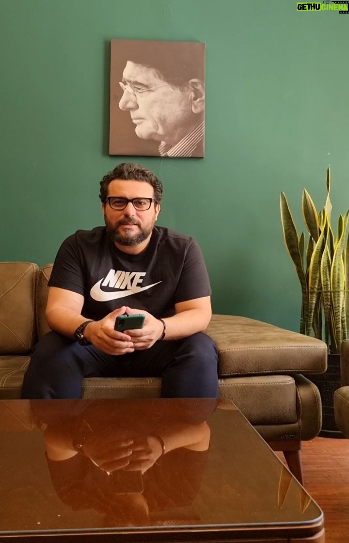 Mohsen Kiaei Instagram - با دعوت محمد بحرانی غزلی از حضرت سعدی رو خوندم و دعوت میکنم از @mostafakiaie @alireza_ghorbani @sahar_mohammadi1367 برای ادامه این چالش.