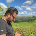 Mohsen Kiaei Instagram - جان من و جهان من فقط تو هستی قرار بی زمان من فقط تو هستی