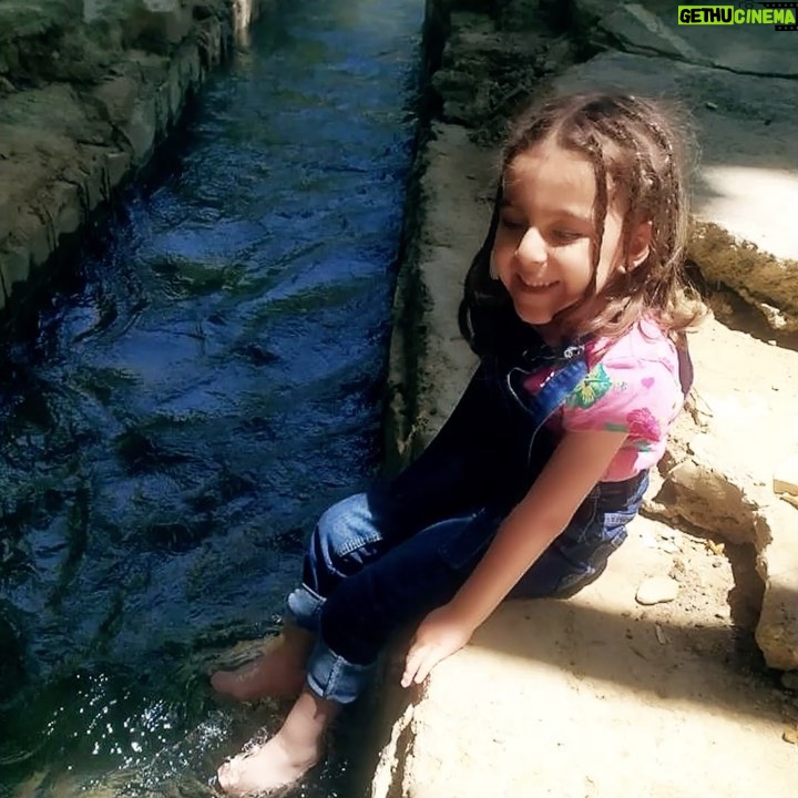 Mohsen Tanabande Instagram - . لطفا دست به دست هم بديم رستاي عزيز به آرزوش برسه و بتونه راه بره
