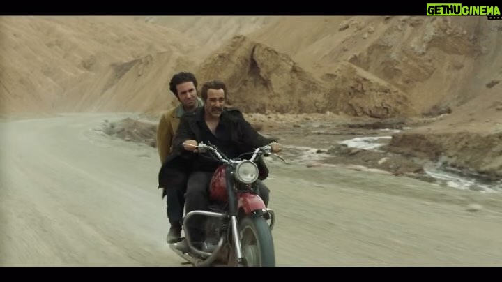 Mohsen Tanabande Instagram - ممنون كه ما رو تماشا كرديد🙏🏻