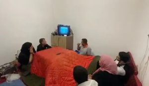 Mohsen Tanabande Instagram - .
شب خوش🌷🌷🌹🌸🌺
پايتخت در شرايط سخت ولي صميمي