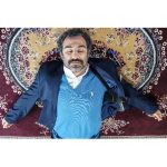 Mohsen Tanabande Instagram - . منتظر قسمتهاي شيرين تر باشيد🙏🏻🌺