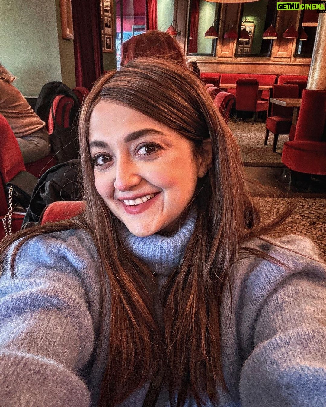 Monali Thakur Instagram - 🤍🧚🏻♀️.. . . #monali #monalithakur #happy #trip #indeed #detox #food #lover #french #chef 😍 #winteriscoming #lastday