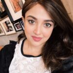 Monali Thakur Instagram - Ji photo dump..🥰. . . #monalithakur #monali #radio #interviews #newsong #release #film #music #bollywoodsongs