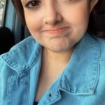 Monali Thakur Instagram - Didi ne request ki aur humne rakh li request..😊🥰… . . #monalithakur #monali #ghazal #indianmusic #my #diverse #taste #love #for #everything makes my life #exciting #oldisgold #melody 🌸 #swiss #diaries #drivesafe