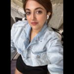 Monali Thakur Instagram - Goodnight y’all!! 🥰🧚🏻‍♀️🌸.. . . #monali #monalithakur #selfie #denimday #summer #vibe #short #long #trip #workmode #tired #but #happy