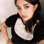 Monali Thakur Instagram - Ji photo dump..🥰. . . #monalithakur #monali #radio #interviews #newsong #release #film #music #bollywoodsongs