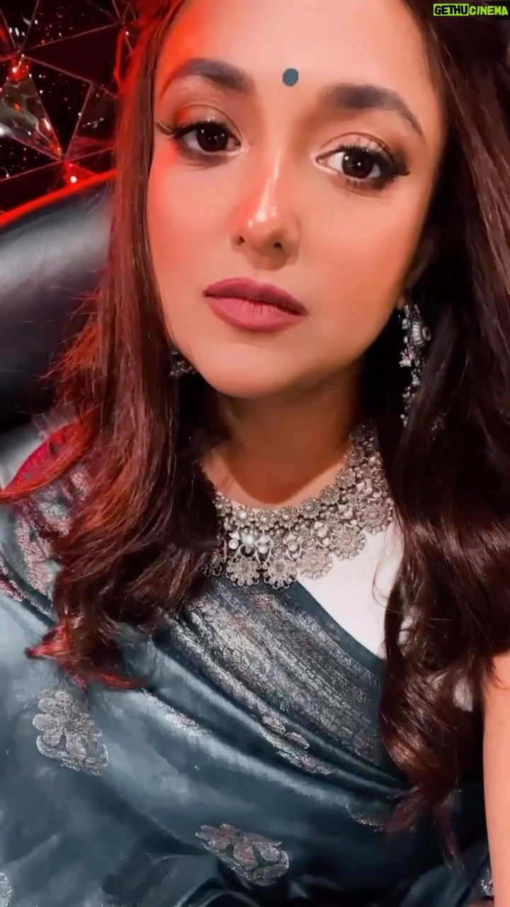 Monali Thakur Instagram - Last week..🤍 .. . . #monalithakur #monali #shoot #lastweek #vibes #mood #not #a #narcissist