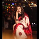 Monali Thakur Instagram - 🤍❤️… . . #monalithakur #monali @goswamithakurmehuli #indian #ethnicwear #colourful #rich #beautiful