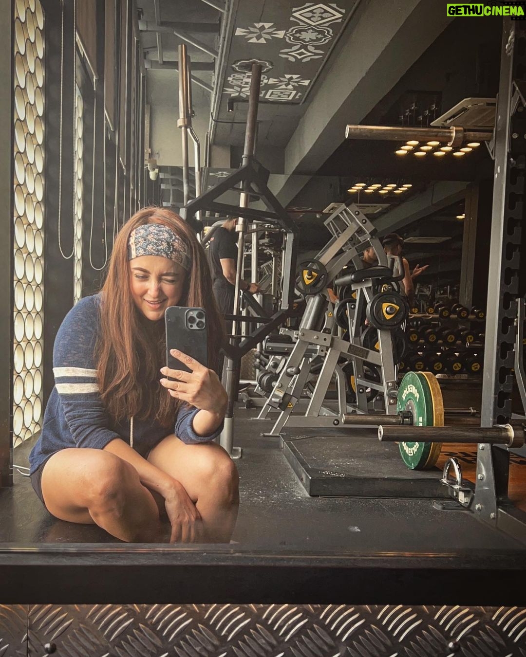 Monali Thakur Instagram - Motivated Monday Morning! Hello All!! πΈπ§π»ββοΈππ»β€οΈβ¦ . . #monali #monalithakur #workout #hardcore #mondaymotivation #nononsense #only #healthy #nontoxic #souls #welcome #lotsalove #indiadiaries #shootlife