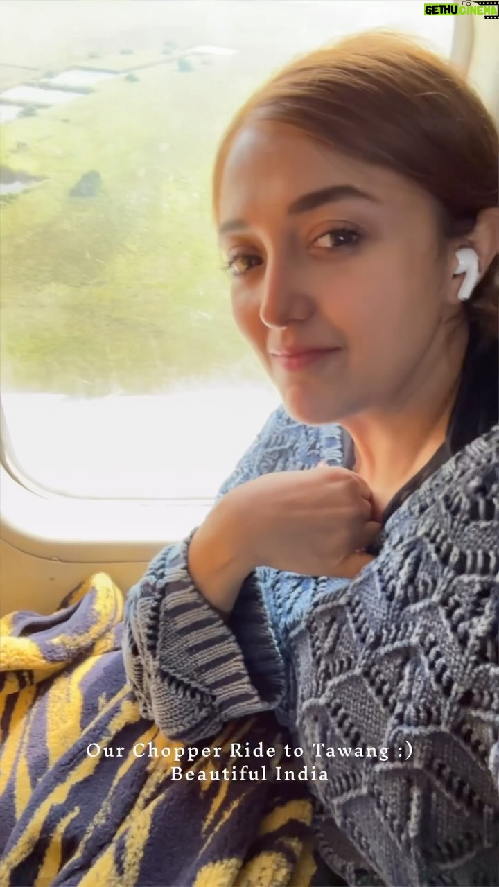 Monali Thakur Instagram - #india #musical #tour 💜🤍
