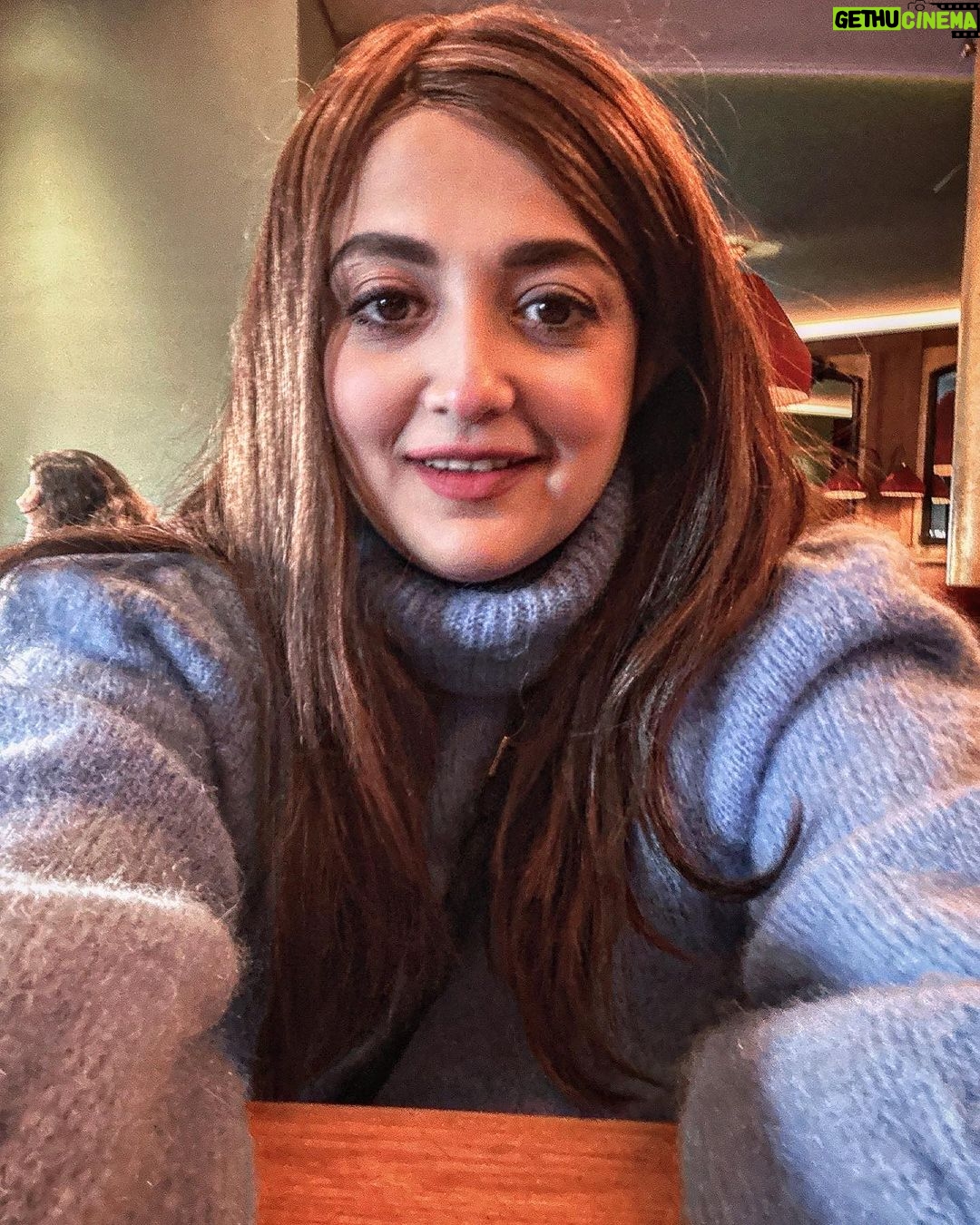 Monali Thakur Instagram - 🤍🧚🏻♀️.. . . #monali #monalithakur #happy #trip #indeed #detox #food #lover #french #chef 😍 #winteriscoming #lastday