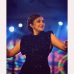 Monali Thakur Instagram - 🩶… . . #monali #monalithakur #monalilive #2024 #musicheals #soulcleansing #music #power