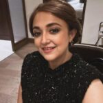 Monali Thakur Instagram - Celebrating a working NYE 😉🎊🥳🥰🌸🍾🤍🎆.. . . . #monali #monalithakur #newyearseve #2024 #kicked #excited #lookingforward #love #only . 📸 by @hrishidatar (first two)