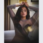 Monali Thakur Instagram - More..🩷.. . . #monali #monalithakur #photoshoot #candid #random #posing #vibing #workmode