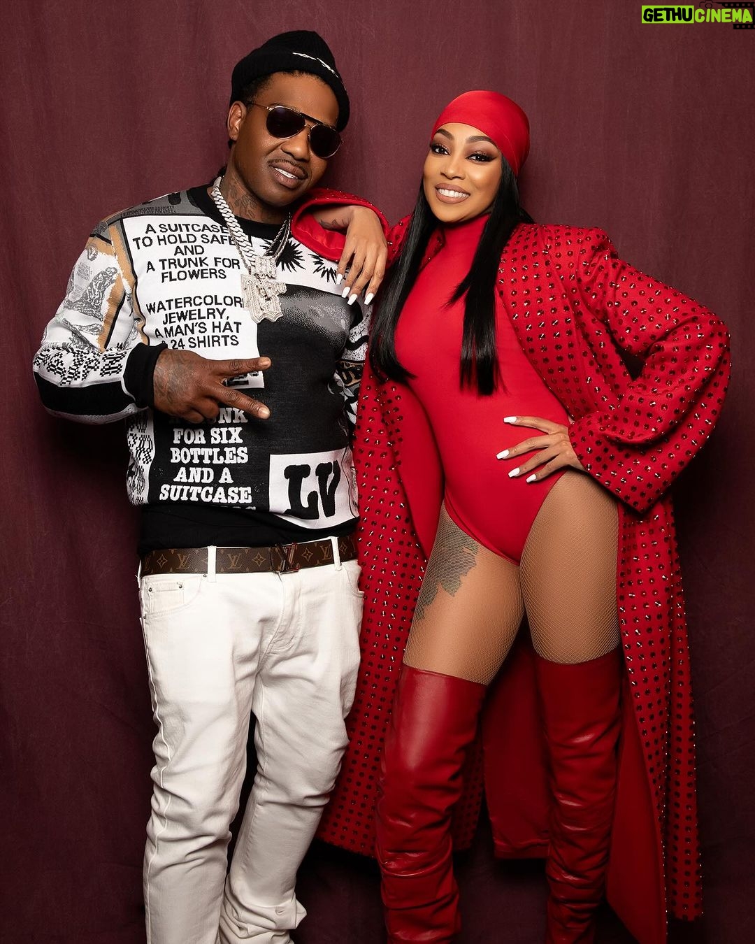 Monica Instagram - VEGAS HIT DIFFERENT ♥️ THE LOVE @new_bghollyhood Over 2 decades of love & friendship! The original wild one is a full grown man on a mission! I’m proud of You & grateful to God that you’re HOME! Next stop UPTOWNNN 😂 MY BEST @bosslady_ent THANK YOU, for being the best friend, and godmother myself, and my baby could ever have! The more people snake me the more I understand why God sent me you ♥️ @tyga KILLED THE STAGE! So GENUINE & GIFTED… @romelo twin sent you a message LOL