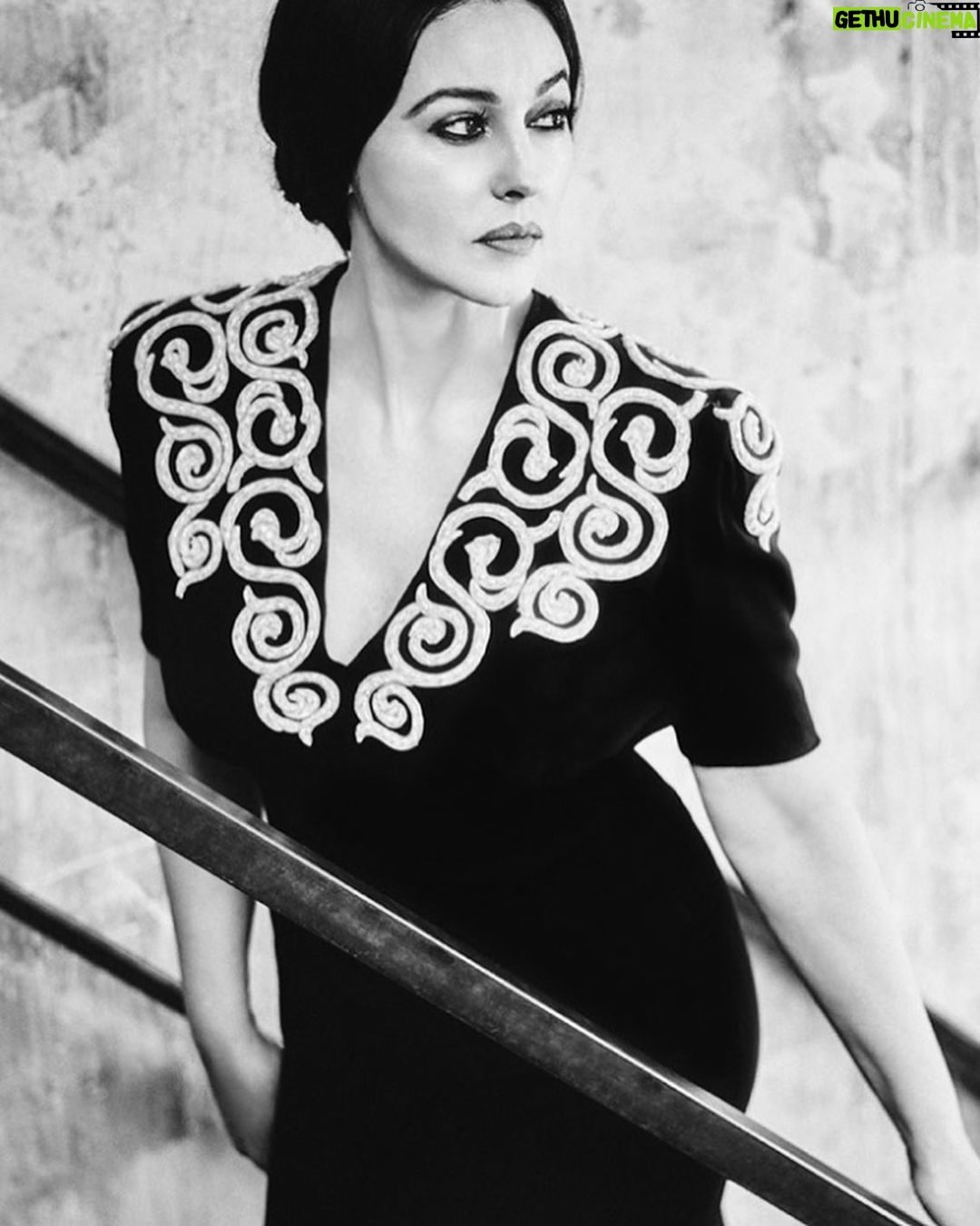 Monica Bellucci Instagram - ❤️Portrayed as Tina Modotti by @marcelhartmannphoto in @numeromagazine Tribute to Tina Modotti who was born Italian , model, exceptional photographer, actress, and political revolutionary activist in Mexico where she died at the age of 45 , her life was short but intense. In this mini series of pictures, interpreting her from glory to its decline ( two pictures of Tina Modotti) Production by Paula Vaccaro @pauvaccaro and Aaron Brookner @aaron.brookner Costume Désigner @massimocantiniparrini Copyright @pinballonline Hair @johnnollet Mua @letiziacarnevale @handk_officiel #monicabelluci#portrayed#tinamodotti#numeromagazine#photooftheday#marcelhartmann
