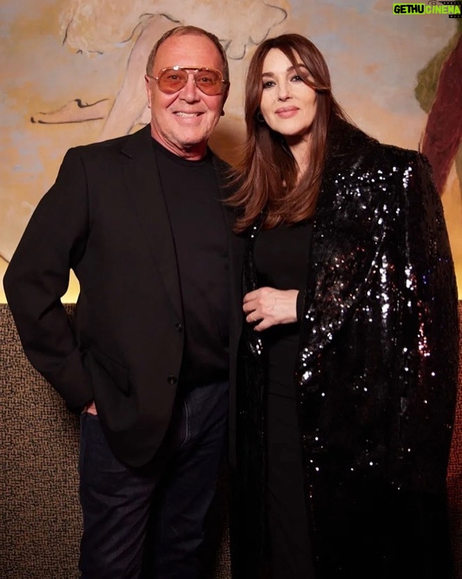 Monica Bellucci Instagram - ❤️Thank You so much @michaelkors for throwing a cocktail party @rosewoodthecarlyle at the occasion of the special night in NY for “Maria Callas : Letters & Memoirs” Director @tomvolf Jewelry @cartier #michaelkors#monicabellucci#newyork#rosewood#carlyle#party