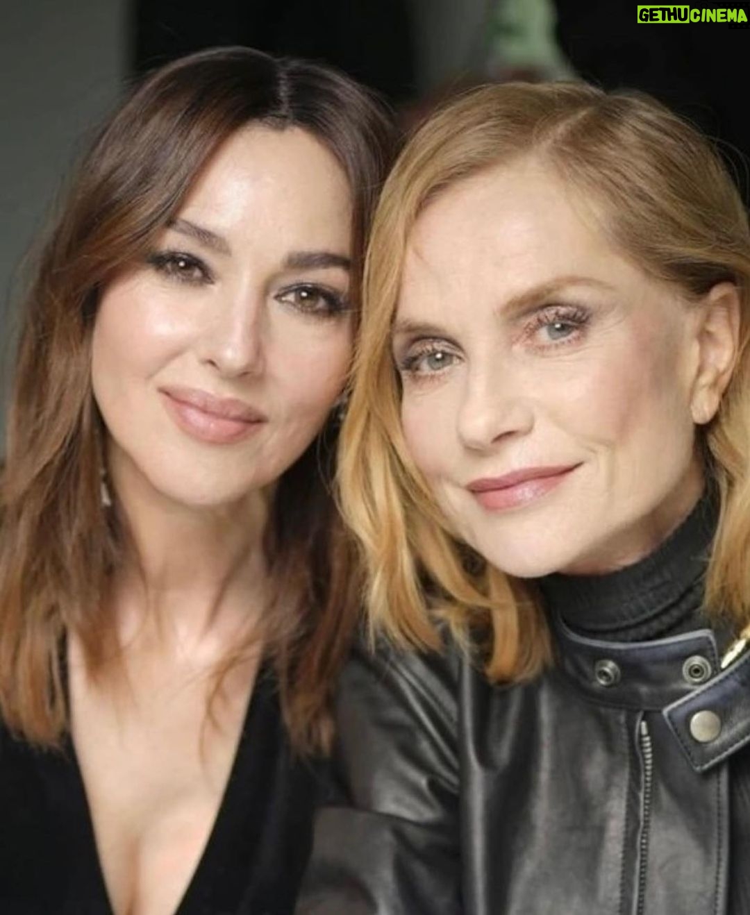 Monica Bellucci Instagram - ❤️At the Dîner de la Mode @sidaction with @isabelle.huppert @courauclotilde @leadrucker @autopromodegilleslellouche @johnnollet @richardgianorio @madamefigarofr @anneflorenceschmitt 🌹 Dressed @alexandrevauthier Jewellery @cartier Hair @johnnollet Mua @letiziacarnevale Image Agent @karinmodels_official #monicabellucci#madamefigaro#sidaction#isabellehuppert#clothildecoureau#gilleslellouche#leadrucker#johnnollet#richardgianorio#imageagent#karinmodels#jewelry#cartier