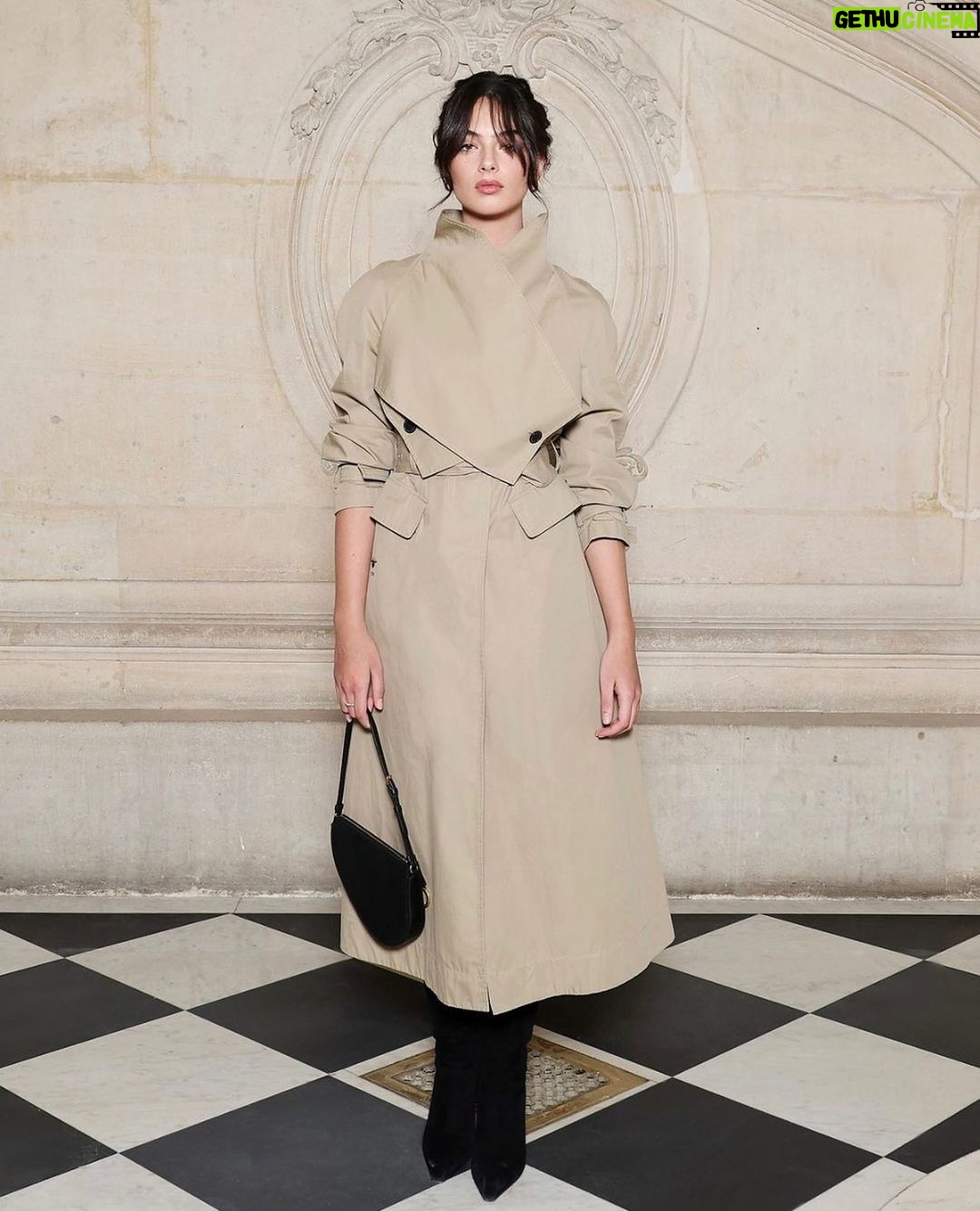 Monica Bellucci Instagram - ❤️DEVA @devacassel at @dior Spring Summer 2024 Show by @mariagraziachiuri #diorcouture Outfit @dior Jewellery @cartier Hair @johnnollet Mua @letiziacarnevale Image Agent @karinmodels_official #devacassel#dior#ss24#paris#hautecouture
