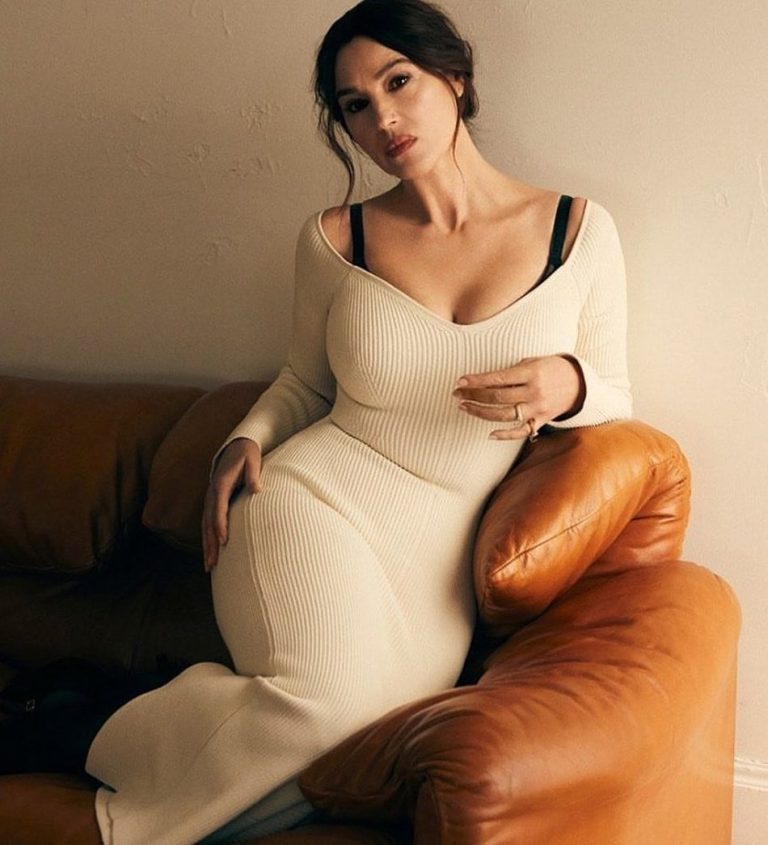 Monica Bellucci Instagram - ❤️The Cover Story of the Sunday Times Style @theststyle @sonia_szostak Hair @johnnollet Mua @letiziacarnevale Styled @verityparker Jewelry @cartier Dress @khaite_ny Production @handk_officiel #nonicabellucci#sundaytimesstyle#coverstory#jewelry#cartier#моникабеллуччи