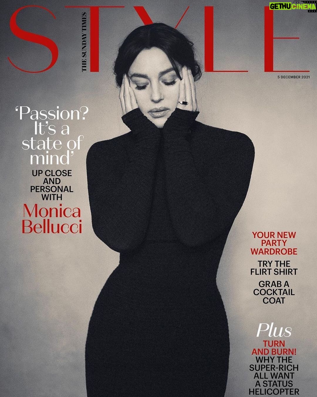 Monica Bellucci Instagram - ❤️Cover Story for Style @theststyle @leilahartley Photo @sonia_szostak Stylist @verityparker Hair @johnnollet Mua @letiziacarnevale Production H&K @handk_officiel Ring @cartier Dress @petarpetrovofficial @marceagomes @victoria_salomoni #monicabellucci#stylemagazine#coverstory#photographer#soniaszostak#uk#coverstory#моникабелуччи