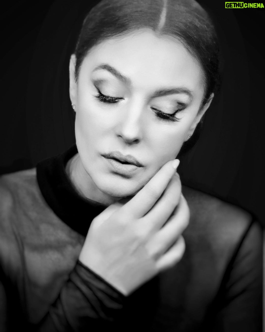 Monica Bellucci Instagram - ❤️Photo by @richardgianorio at the Teatro Stabile del Veneto “Letters and Memoirs “ Maria Callas Director @tomvolf #monicabellucci#photography#richardgianorio#backstage#teatro#mariacallas#lettersandmemoirs#director#tomvolf#theatre#venezia#italia#моникабеллуччи