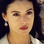Monica Bellucci Instagram - ❤️Remembering !!! Thank you so much to all my followers 🌹 #monicabellucci#thankyou#4million#followers#little#remembering#films#моникабеллуччи#моника