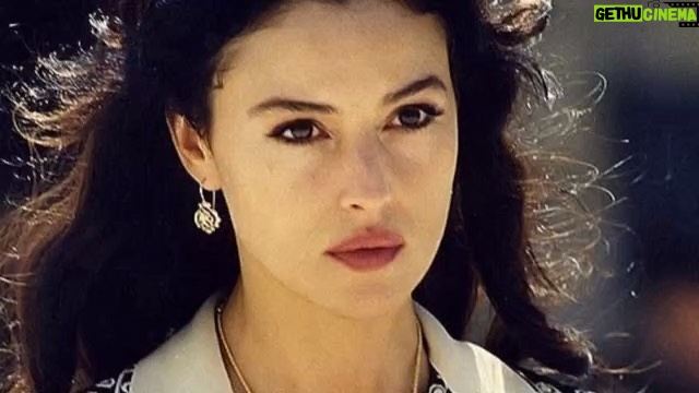 Monica Bellucci Instagram - ❤️Remembering !!! Thank you so much to all my followers 🌹 #monicabellucci#thankyou#4million#followers#little#remembering#films#моникабеллуччи#моника