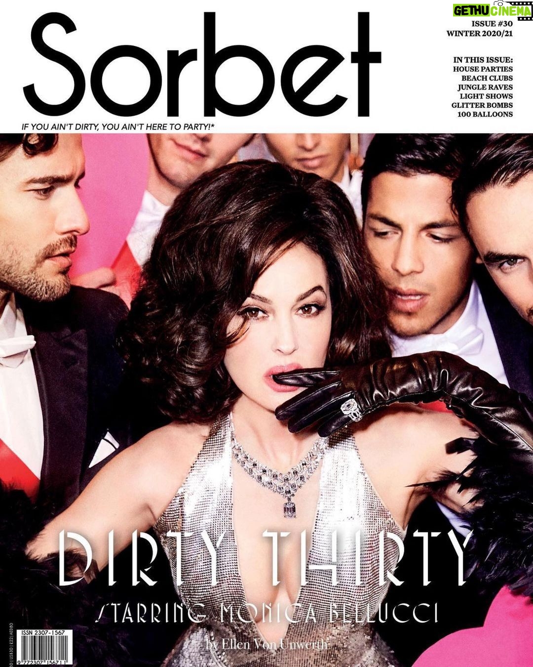 Monica Bellucci Instagram - ❤️New Cover Story @sorbetmag by @ellenvonunwerth Production @j.marcc Stylist @pablo_patane Editor in Chief @planetalibaba Image Agent @karinmodels_official Hair @johnnollet Mua @letiziacarnevale Jewelry @cartier #monicabellucci#new#coverstory#sorbetmagazine#photography#ellenvonunwerth#jewelry#cartier#cartierdiamonds#моникабелуччи