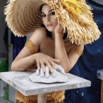 Monica Bellucci Instagram - ❤️Have a great Holiday Season 🌹 Capture by @Sebastienfaena for @voguespain Dressed by @dolcegabbana Mua @letiziacarnevale Hair @johnnollet Sculpture Studio @raffaelloromanelli #monicabellucci#voguespain#dolcegabbana#altamoda#studio#sculpture#seasongreetings#моникабелуччи#voguemagazine