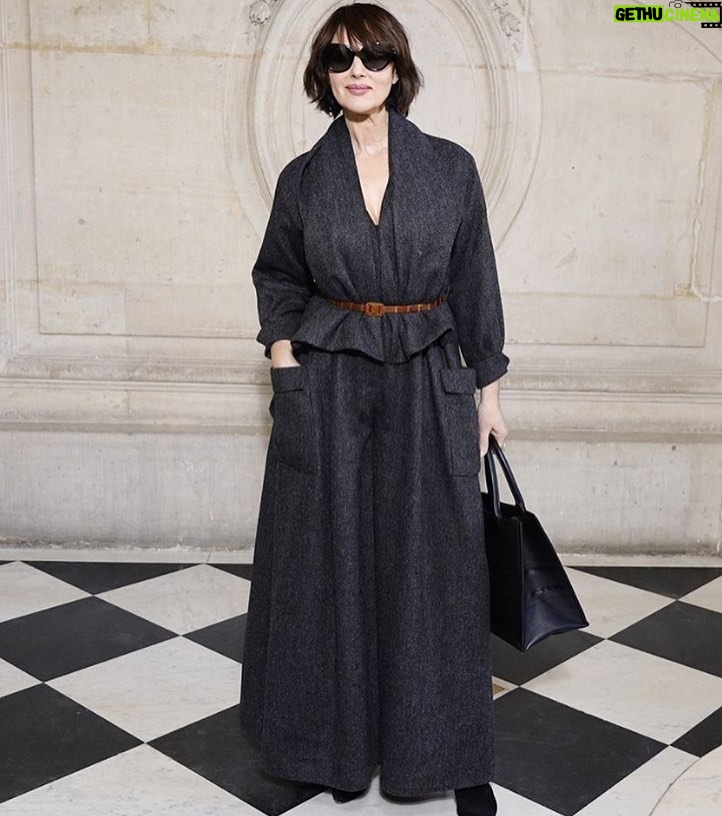 Monica Bellucci Instagram - ❤️Yesterday at the musée Rodin attending @dior Haute Couture Dressed by Dior @mariagraziachiuri Hair @johnnollet Mua @letiziacarnevale #monicabellucci#dior#hautecouture#fashionshow#paris#моникабелуччи#fashion