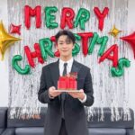 Moon Bin Instagram - 🍓🍫🎂 😚 🇫🇷🥖❤️ #광고 #파리바게뜨 #블레싱레드베리 #펭수산타
