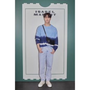 Moon Bin Instagram - 매력적인 하프문, 오스칸 문 백🌓
#isabelmarant #OSKANMOON #이자벨마랑