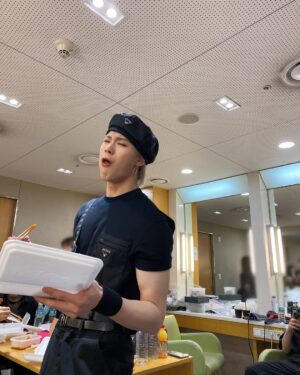 Moon Bin Instagram - 😁👍