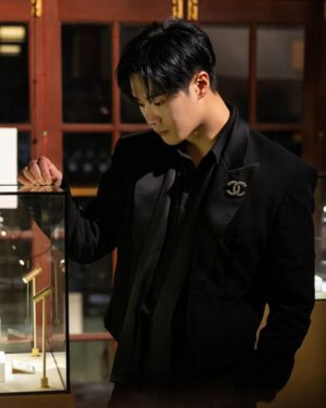 Moon Bin Instagram - #광고 #CHANELPARFUMEURMASTERCLASS #샤넬조향마스터클래스 #샤넬향수 @CHANEL.BEAUTY.KOREA